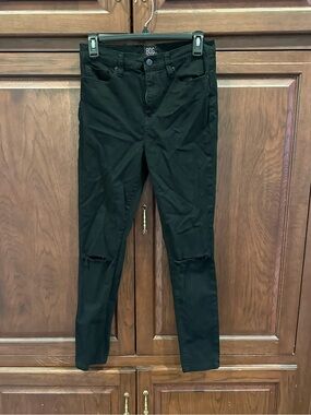 BDG black skinny jeans sz 29